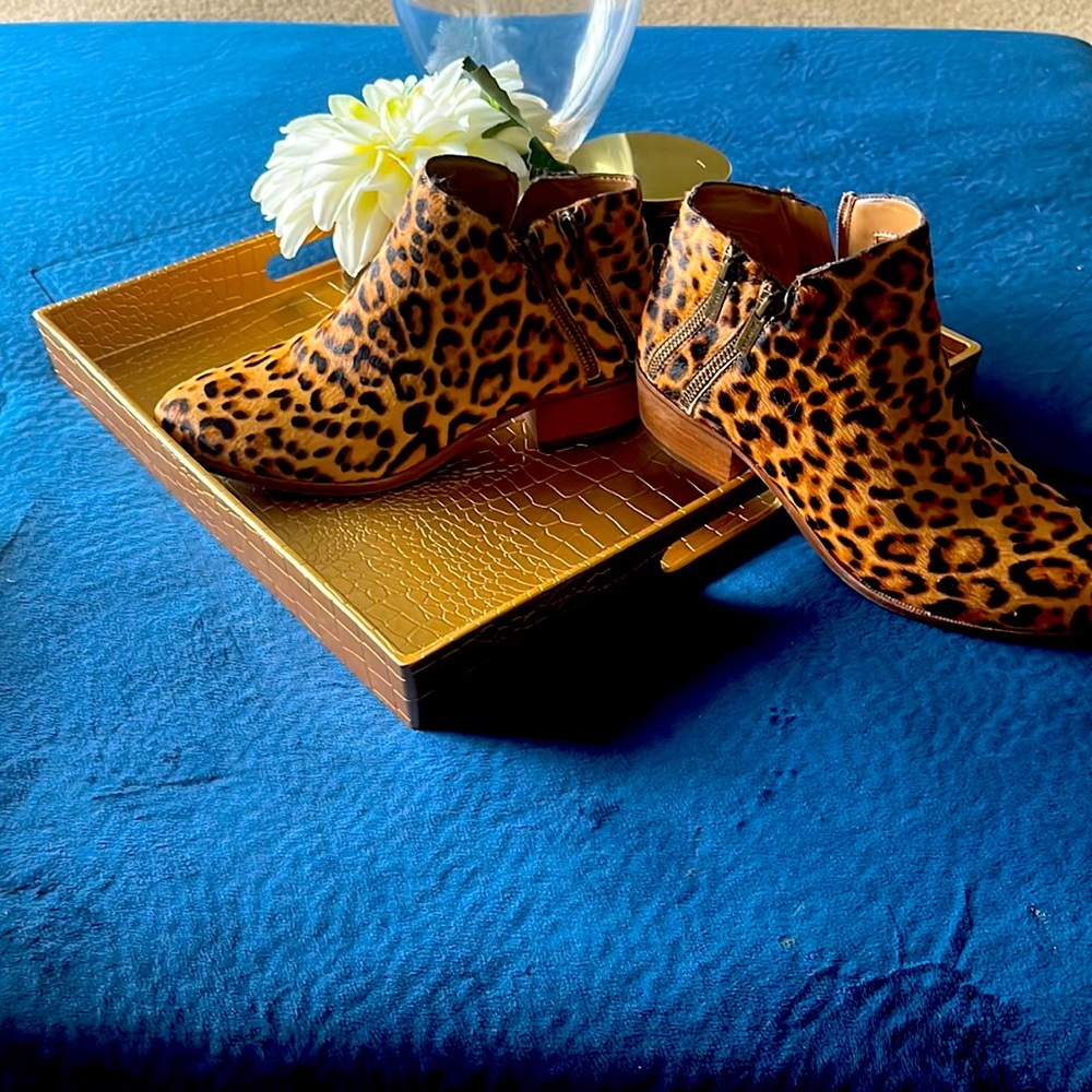 🛍Gianni Bini Leopard Boot🛍